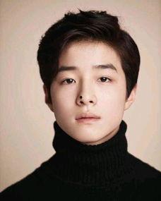 冯郡熙个人资料,才华横溢的年轻艺术家，艺术与人生的完美融合